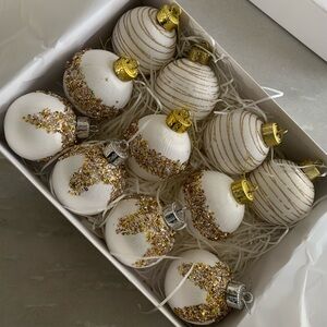 NIB Set of 11 Elegant Gold and White Silk Holiday Ornaments